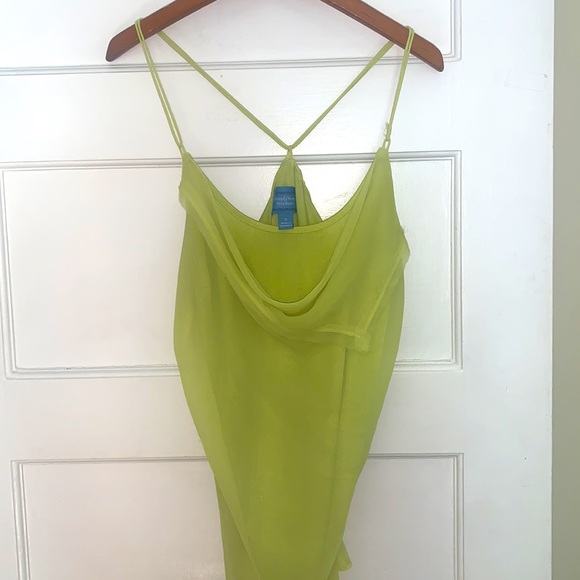 Vera Wang top✅ - Picture 3 of 7